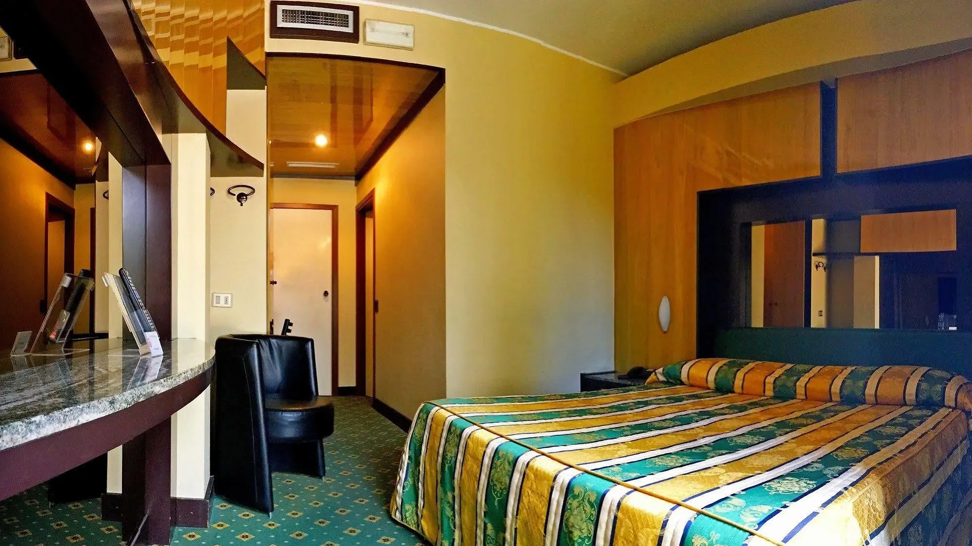 ****  Airport Hotel Malpensa Lonate Pozzolo İtalya